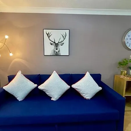 Riverview 1 Bed Apartment With Parking By Cozynest Reading Exterior photo